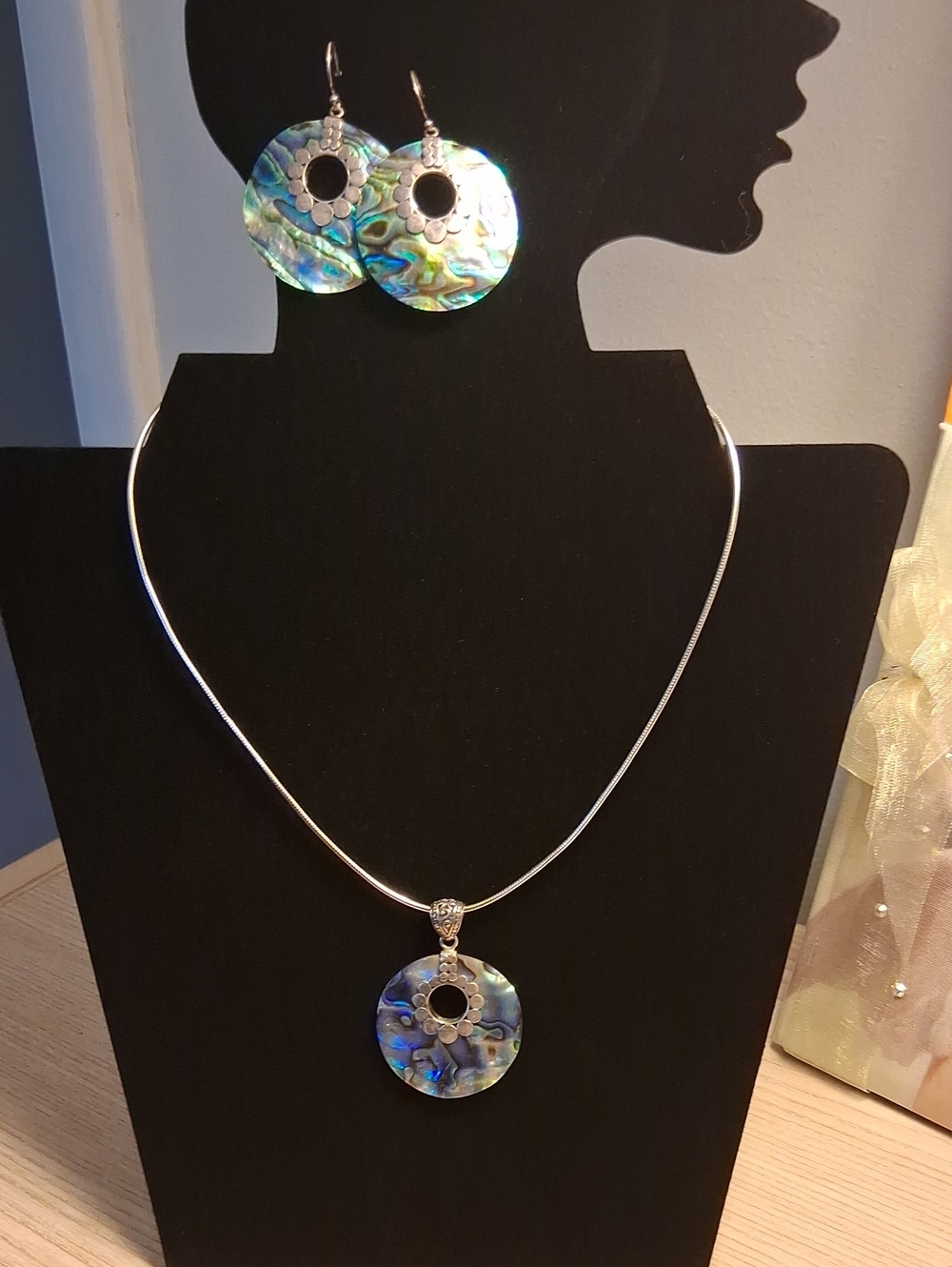 Abalone Shell Round Pendant Necklace and Earrings Set - Iridescent Blue-Green